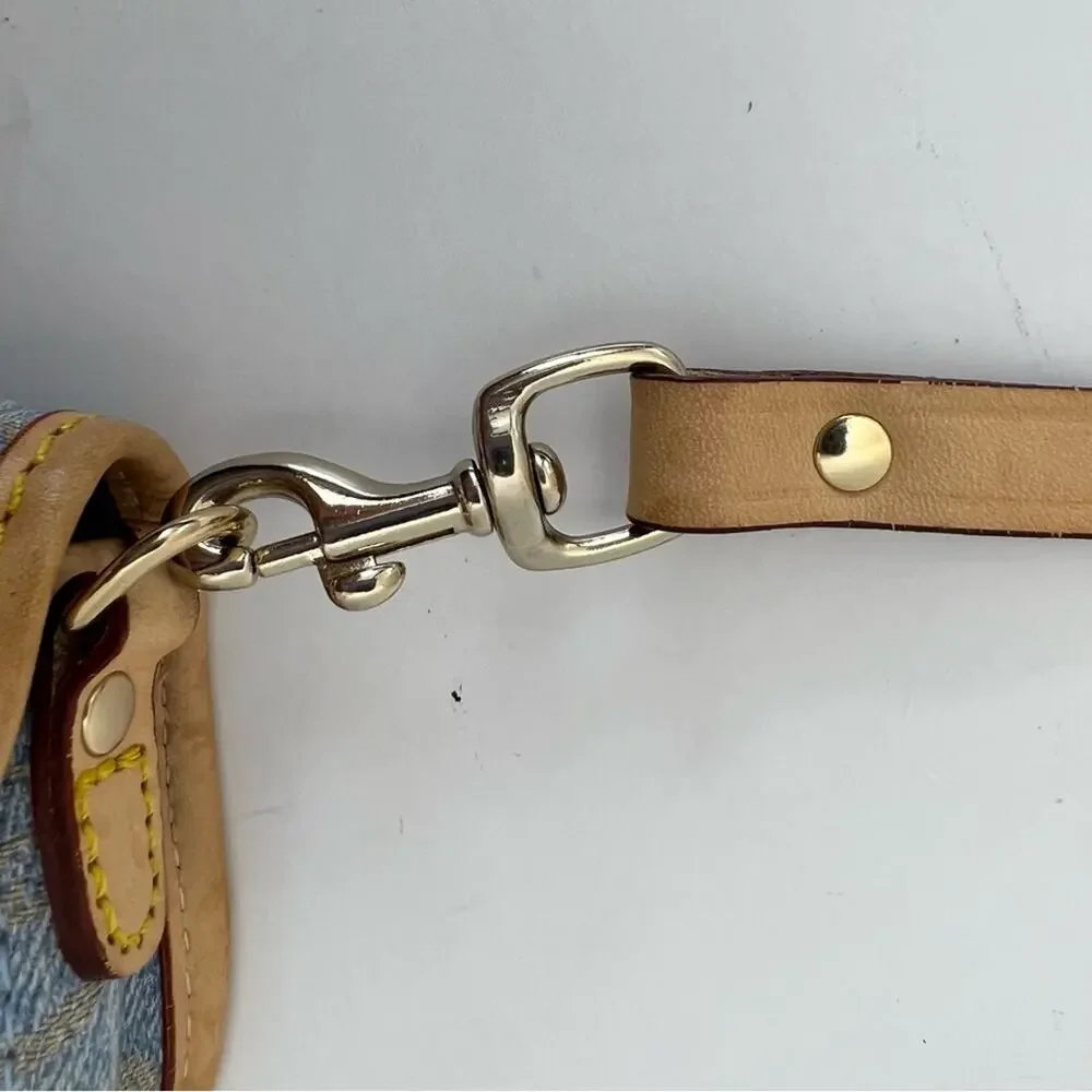 Dooney & Bourke Denim Wristlet Coin Purse Signature Logo Monogram USA Vintage